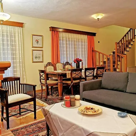 ευορέων Vila Pertoúlion